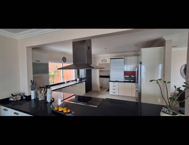 3 BEDROOM HOUSE FOR SALE IN TONGAAT BEACH